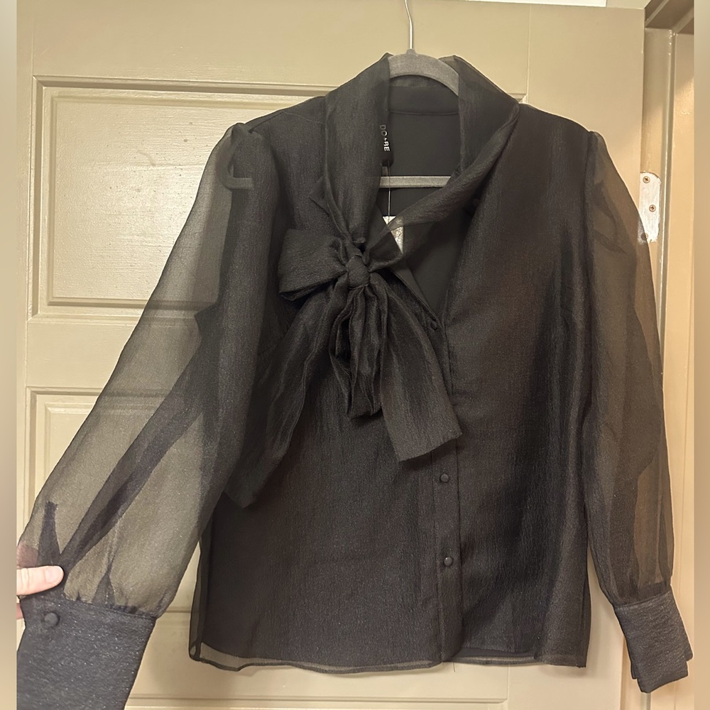 NWT!!! Now Detailed Chiffon Top